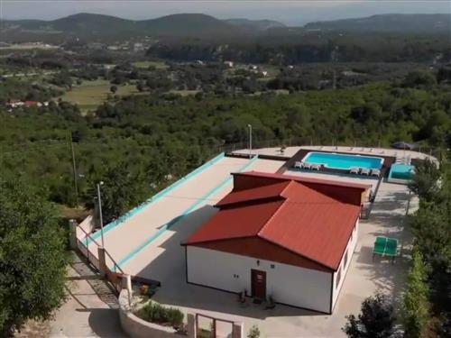 Holiday home - 8 persons -  - Donji Dolac - 21205