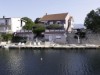 Image 20 - Outside