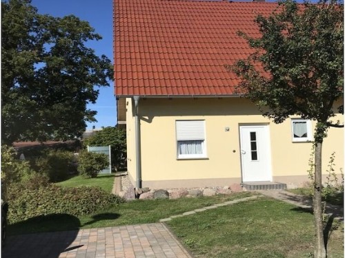 Sommerhus - 6 personer -  - 18551 - Glowe