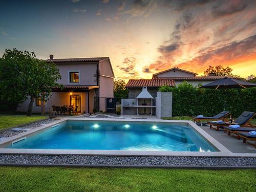 Holiday home - 6 persons -  - Dolenja Nugla - Buzet - Nugla - 52420 - Buzet