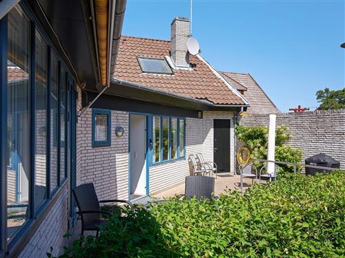 Holiday Home/Apartment - 6 persons -  - Postgade 2 St - Tejn - 3770 - Allinge