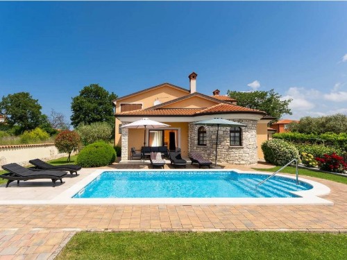 Holiday home - 8 persons -  - Dorina - 52460 - Buje