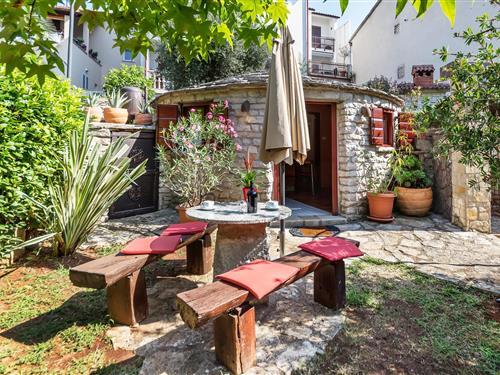 Holiday Home/Apartment - 2 persons -  - Gortanova - 52100 - Pula