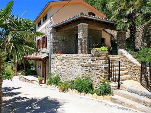 Holiday Home/Apartment - 6 persons -  - 52424 - Motovun