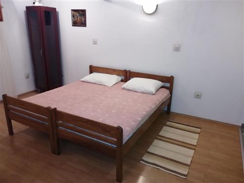 Holiday Home/Apartment - 4 persons -  - staro selo - 53296 - Kustici