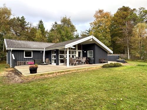 Sommerhus - 8 personer -  - Klokkelyngvej - 4583 - Sjællands Odde