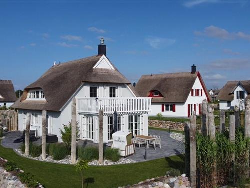 Feriehus - 8 personer -  - 18445 - Parow