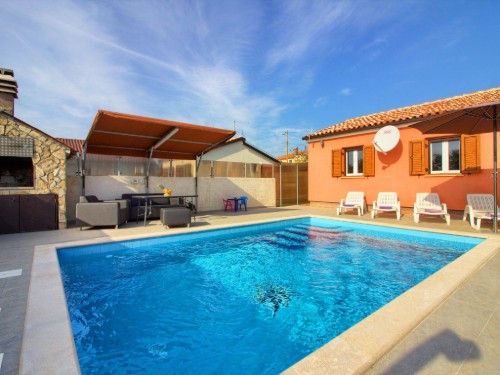 Holiday home - 5 persons -  - 52100 - Pula/Banjole