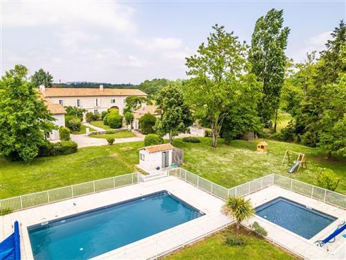 Sommerhus - 28 personer -  - Ronsenac - 16320