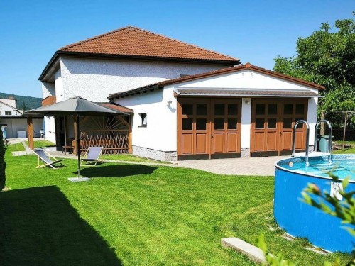Ferienhaus - 8 Personen -  - 382 03 - Kremže