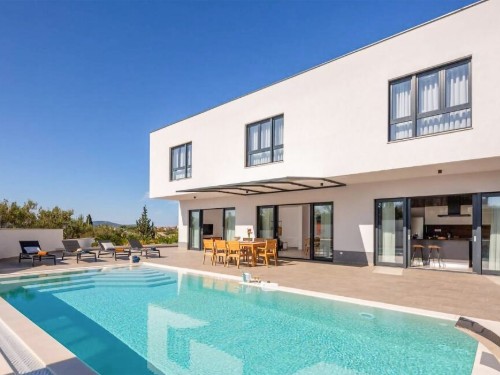 Holiday home - 9 persons -  - Kuk I - Brac - Milna - 21405 - Brac