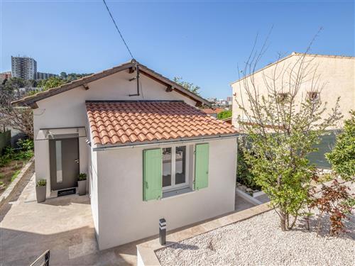 Holiday Home/Apartment - 4 persons -  - Toulon - 83000