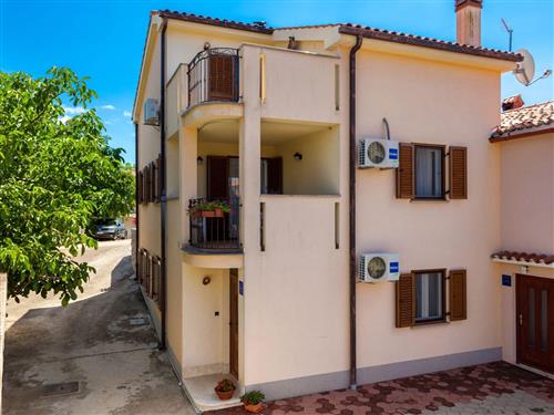 Holiday apartment - 2 persons -  - Porat - 51511 - Malinska