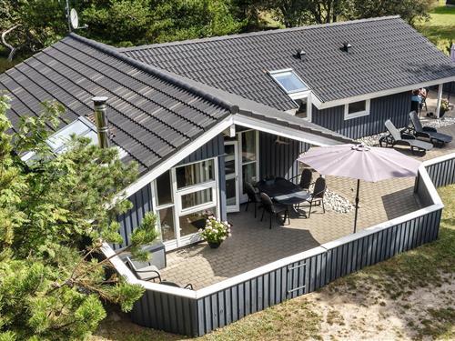 Holiday Home/Apartment - 6 persons -  - Kræmmervej - Vejers Nordøst - 6853 - Vejers Strand