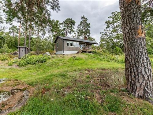 Fritidshus - 4 personer -  - Avhulta Gård - 731 91 - Köping