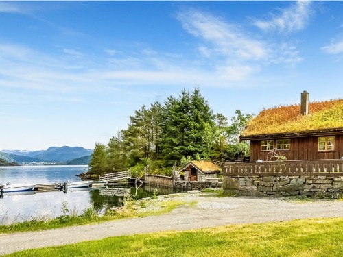Holiday home - 8 persons -  - Strondavegen - Etne/Vestland - 5590 - Etne