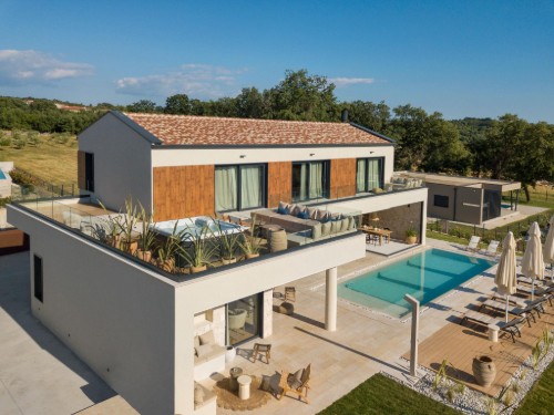 Ferienhaus - 10 Personen -  - 52000 - Bazgalji