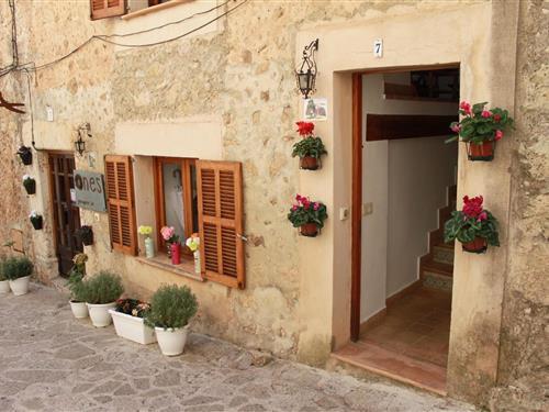 Holiday Home/Apartment - 3 persons -  - Vell, 7 - 07170 - Valldemossa