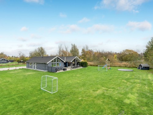 Holiday home - 18 persons -  - Blommestien - Marielyst - 4872 - Idestrup