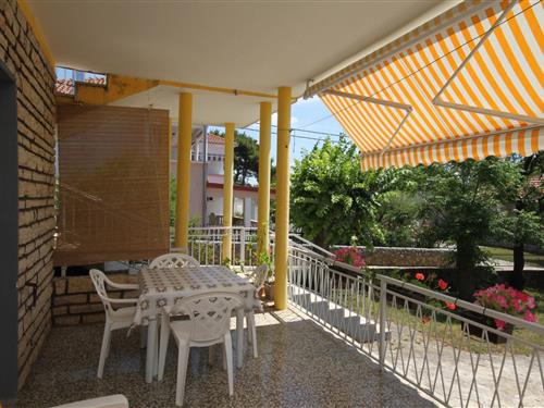 Holiday Home/Apartment - 3 persons -  - Starigrad - 23244 - Starigrad