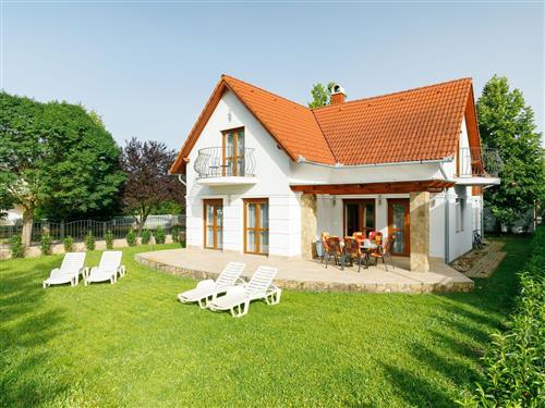 Sommerhus - 10 personer -  - Balatonoszod - 8637