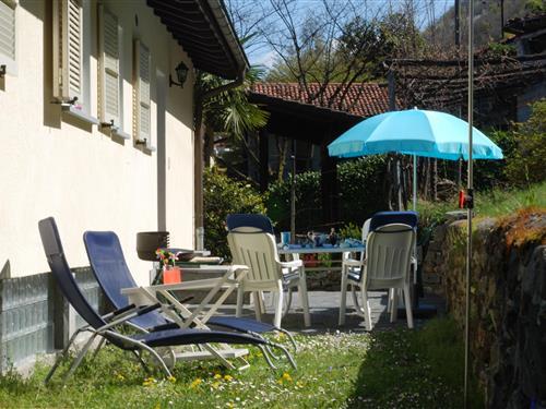 Sommerhus - 5 personer -  - Via Lubie - 6575 - Gambarogno