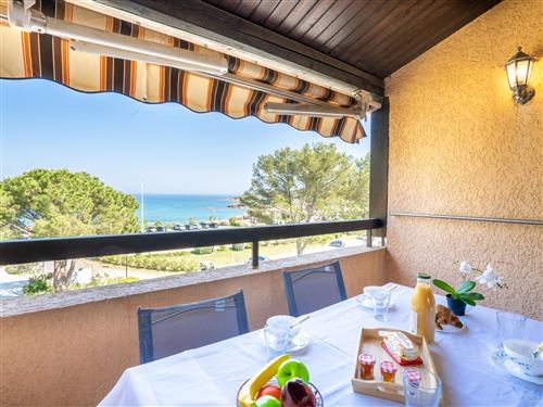 Holiday apartment - 4 persons -  - Les Issambres - 83380