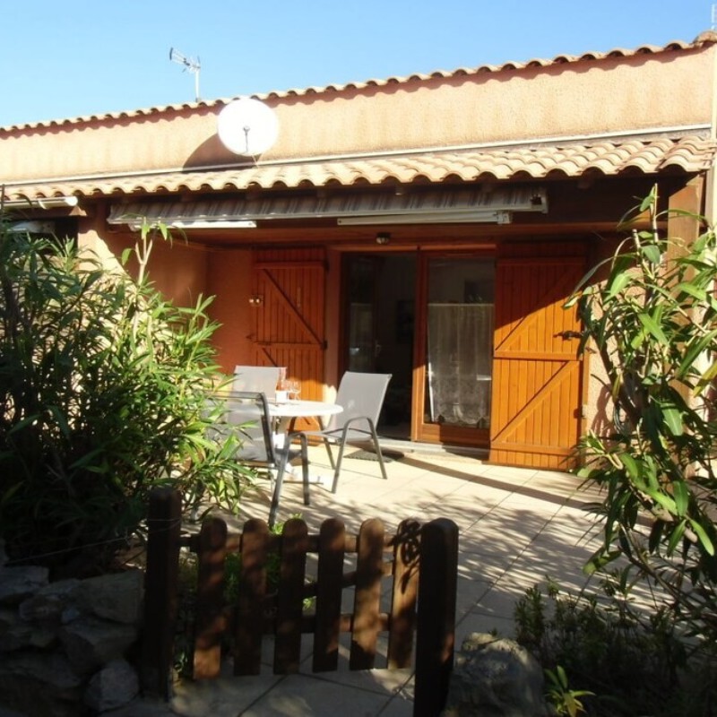Sommerhus - 4 personer -  - 11430 - Gruissan Les Ayguades