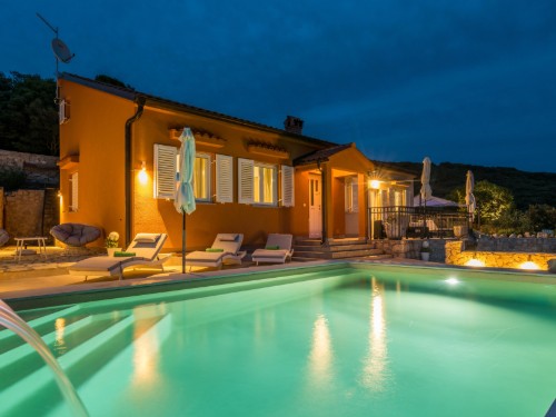 Holiday home - 8 persons -  - miholascica - 51556 - Miholaš?Ica