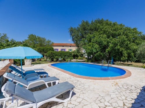 Holiday home - 5 persons -  - 52100 - Pula