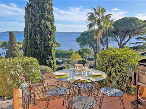 Ferienhaus - 3 Personen -  - 15 chemin de la Vierge Noire - 83120 - Sainte Maxime