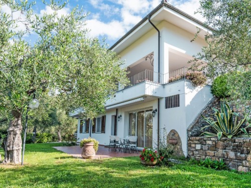 Holiday home - 14 persons -  - 18013 - Diano Castello