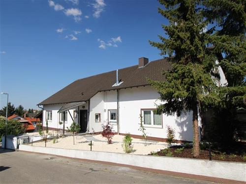 Holiday Home/Apartment - 4 persons -  - Nibelungenstr. - 67278 - Bockenheim