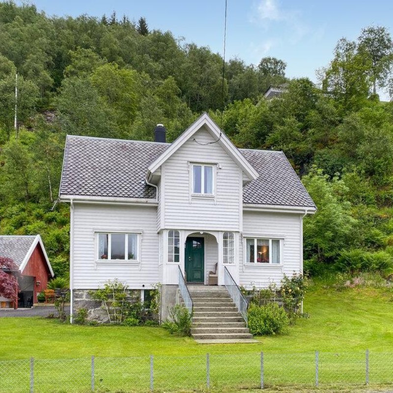 Sommerhus - 8 personer -  - Dalavegen - 6146 - Åheim