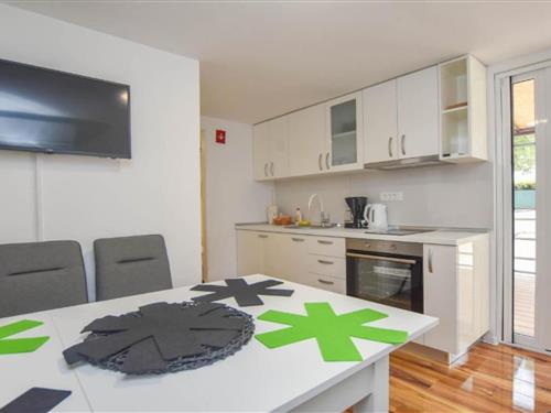 Mobile home - 4 persons -  - 23210 - Biograd Na Moru