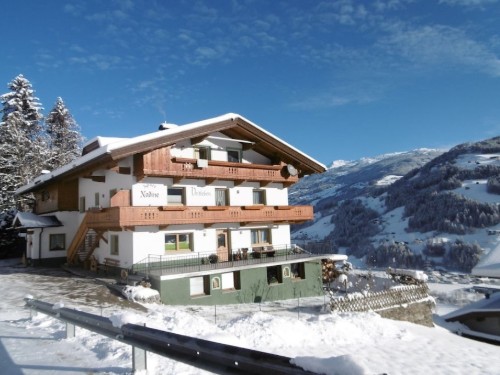 Holiday home - 5 persons -  - 6283 - Hippach