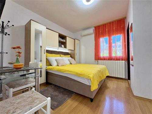 Holiday apartment - 2 persons -  - Šilo - 51515 - Šilo