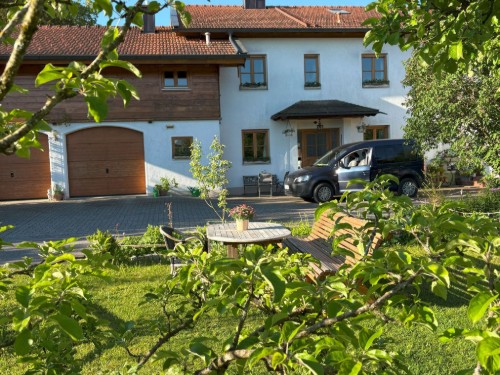 Ferieleilighet - 3 personer -  - Neuhausener Straße - 83278 - Traunstein