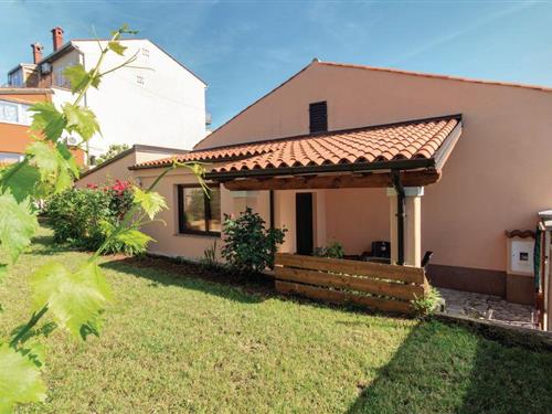 Holiday home - 5 persons -  - Nobileova - 52100 - Pula