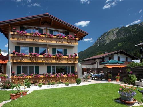 Holiday Home/Apartment - 3 persons -  - Hans-Besler-Straße - 87561 - Oberstdorf