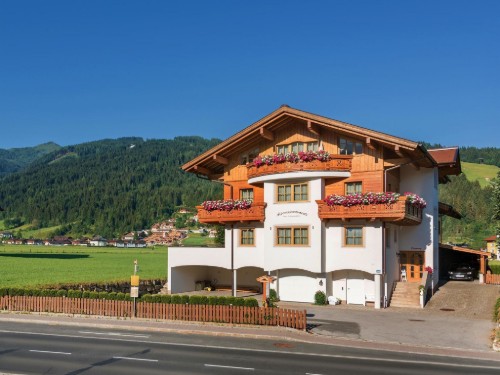Holiday apartment - 4 persons -  - Flachauer Straße - 5542 - Flachau