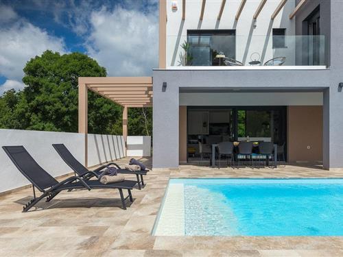 Holiday home - 8 persons -  - Orihi - 52207 - Barban