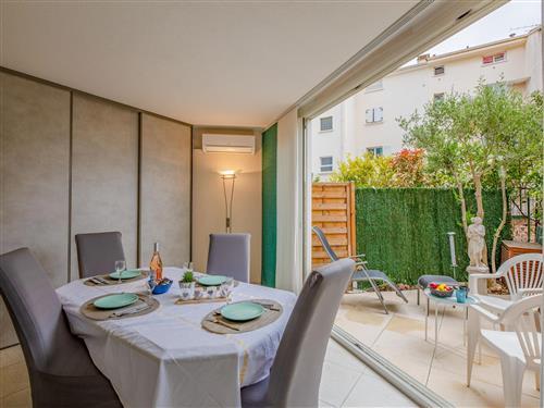 Holiday apartment - 3 persons -  - Fréjus - 83600