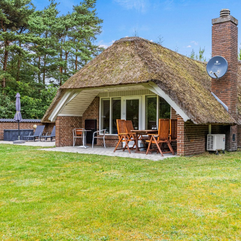Sommerhus - 5 personer -  - Pugeldal - Houstrup - 6830 - Nr. Nebel