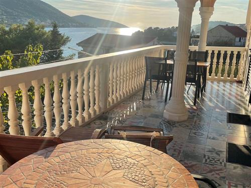 Ferielejlighed - 6 personer -  - Grebaštica - 22000