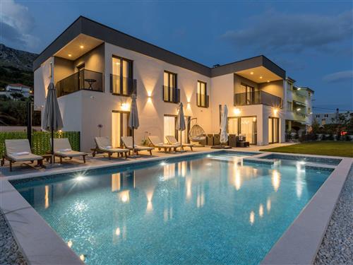 Holiday home - 10 persons -  - Podstrana - 21000