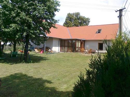 Fritidshus - 8 personer -  - Lásenice - 37801