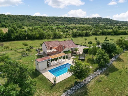 Ferienhaus - 8 Personen -  - Vojnic Sinjski - Split-Vojnic Sinjski - 21240 - Vojnic Sinjski