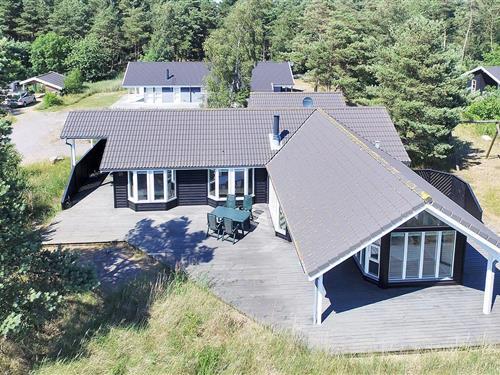 Sommerhus - 8 personer -  - Holsteroddevej - Sømarken - 3720 - Åkirkeby