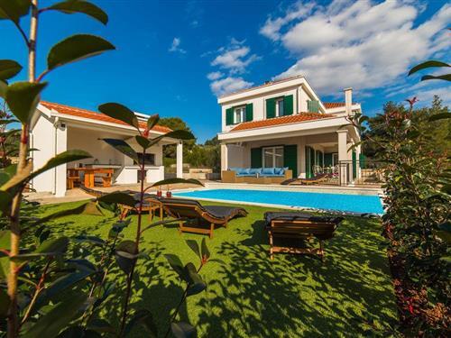 Holiday home - 10 persons -  - Plat - 22202 - Primosten